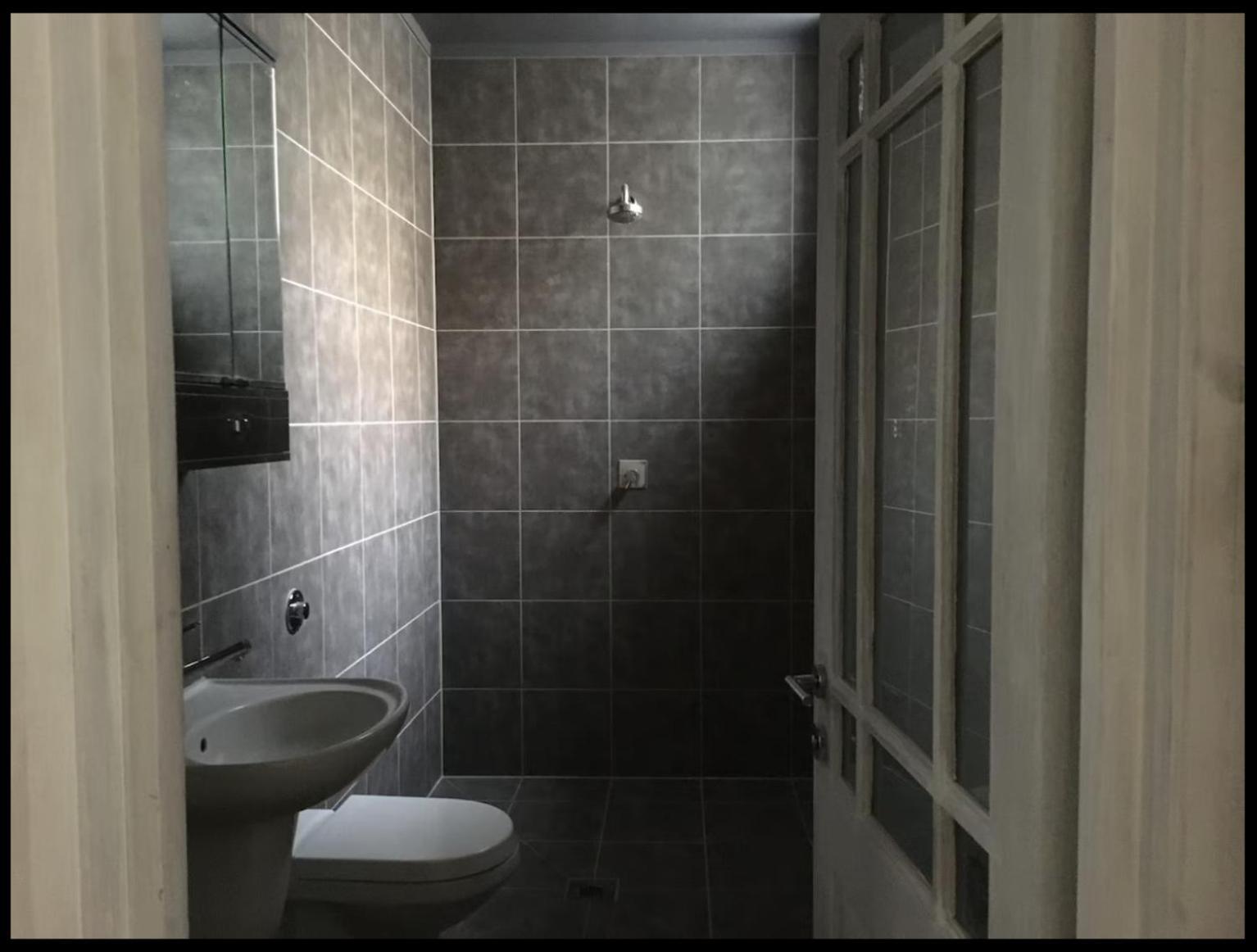 Alloggio in famiglia Fabulous Spacious Stylish Private In Nw6 With Excellent Transport Links To Centre, Hosted By Female Currently Taking Bookings For Females & Couples Only, Suitable For Holidays, Study, Work, Courses Or Inbetween Londra